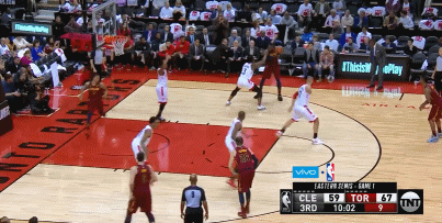 本菲卡旧将路易松晒照说在学习，照片显示他问AI足球总监职责（本菲卡旧将路易松晒照称正学习，向AI询问足球总监职责）