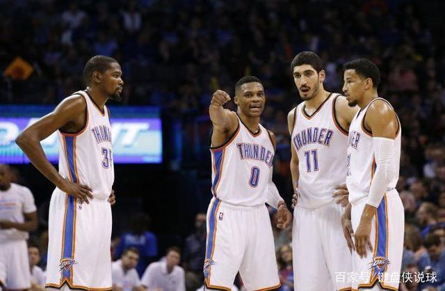 对手最怕他拿球（他一拿球，对手就慌）