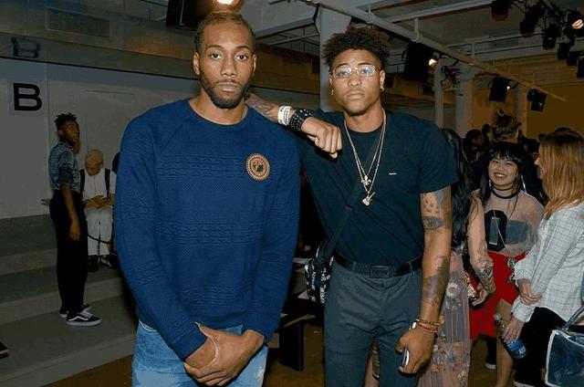 查理·哈迪（Charlie Hardy）等待5个月后终于签约曼联。（历经5个月等待，查理·哈迪正式加盟曼联）