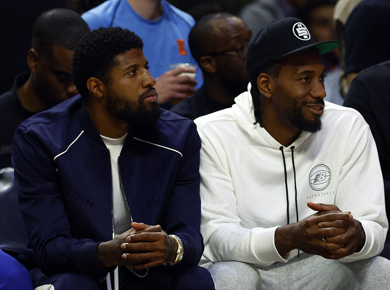 中国队以6战6胜战绩击败韩国、法国，王楚钦三战全胜，赛后坦言累，网友调侃其“铁人三项”。（中国队六连胜击退韩法，王楚钦三战全胜赛后直言疲惫，网友笑称“铁人三项”）