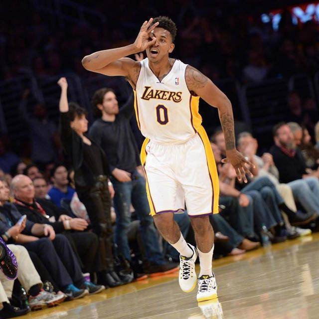 磐田前锋：希望本赛季进球数上双，与昔日主帅重逢全力争胜（磐田射手：本季冲击两位数进球，重逢旧帅誓夺胜）