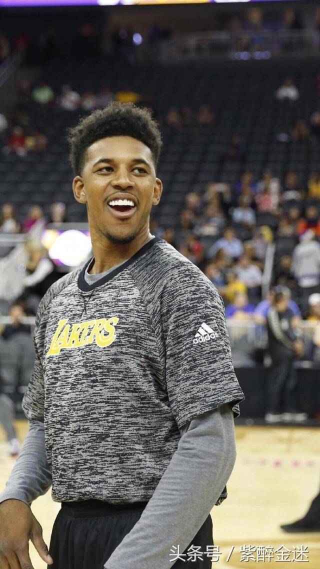 科尔：无论库明加走还是留，都希望他兑现自己的最高天赋（科尔：不论库明加去留，只希望他释放全部潜能）