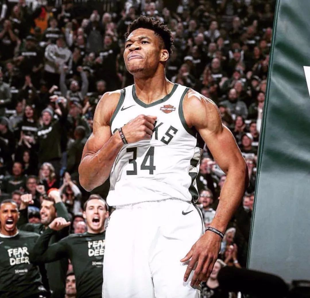 记者：曼联、尤文、国米有意埃德松，亚特兰大要3000-4000万（曝曼联、尤文、国米同时瞄准埃德松，亚特兰大要价3000万-4000万欧）